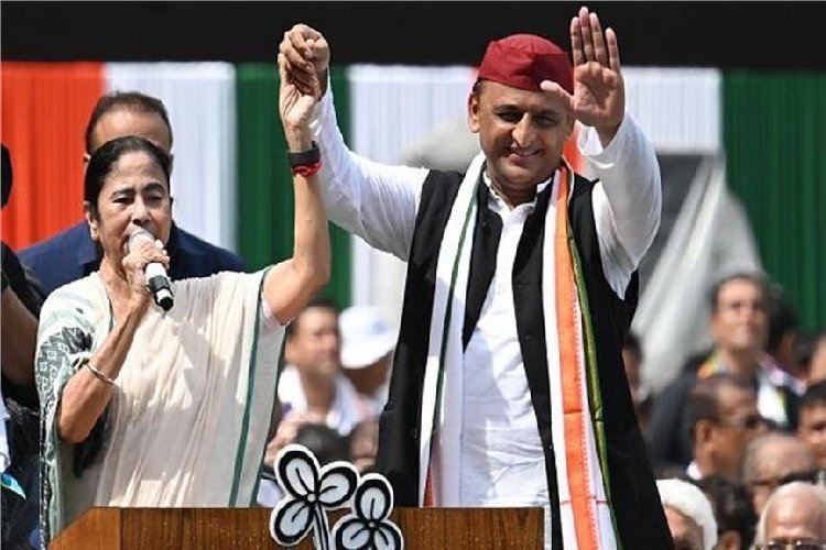 I-PAC रेड पर सियासी घमासान, अखिलेश यादव ने कसा तंज, बीजेपी का लिया नाम