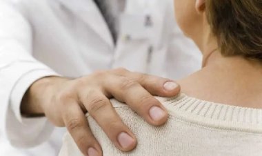 इंजेक्शन लगाने के बहाने झोलाछाप डॉक्टर ने महिला के निजी अंगों को छुआ, मचा हंगामा