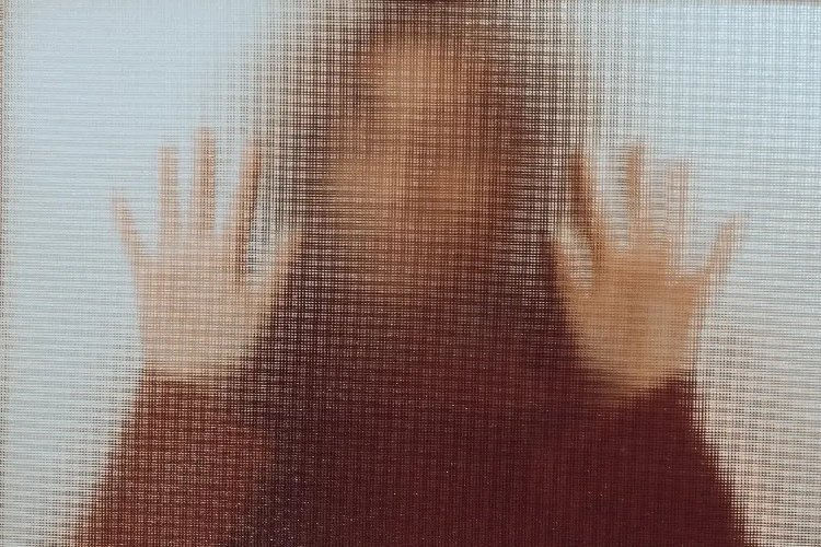 पत्रकार का दावा: ईरान में विरोध को कुचलने के लिए महिलाओं का रेप किया गया, गर्भाशय निकाले, खोपड़ी फाड़ी