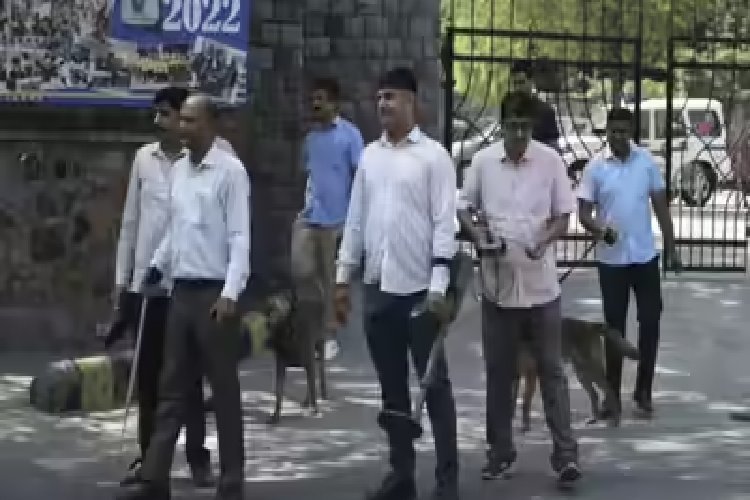 दिल्ली के कई स्कूलों को बम से उड़ाने की धमकी, ईमेल में लिखा, ''दिल्ली खालिस्तान बन जाएगा''