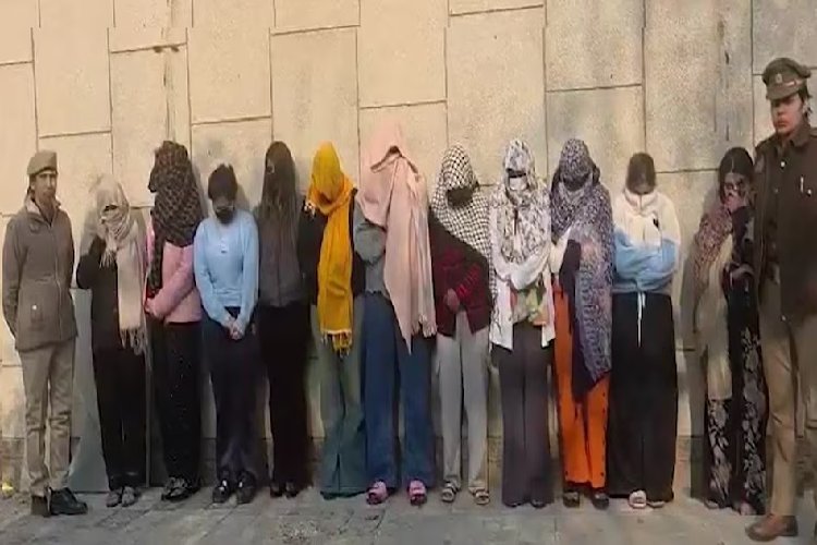 गाजियाबाद 4 स्टार होटल में हाईप्रोफाइल कांड, व्हाट्सएप पर होथी थी डील, इस हाल में मिली 11 महिलाएं...