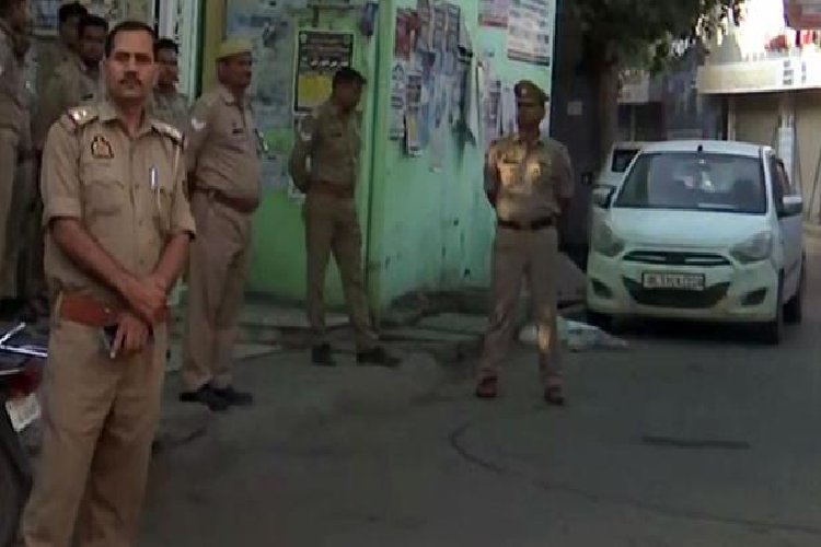 यूपी में बाइक जब्त होने पर डिलीवरी एक्जीक्यूटिव ने थाने में खुद को आग लगाई, पुलिस पर गंभीर आरोप