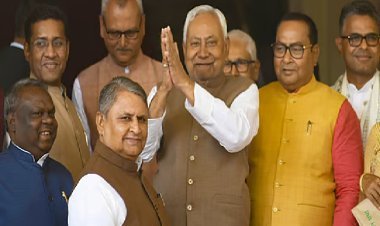 नीतीश कुमार के राज्यसभा प्रस्थान से बिहार में छिड़ी सत्ता की जंग: कौन बनेगा नया मुख्यमंत्री?