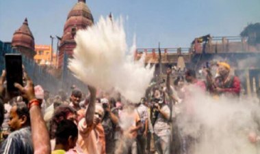 एक पक्ष का हेप्पी होली, दूसरे पक्ष को बिल्कुल न भाया, संभल में इसी बात पर सिर फुटव्वल