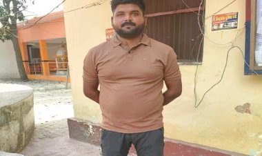 दूसरे की बीवी के चक्कर में बेआबरू हुआ CRPF इंस्पेक्टर, रात 2 बजे किया बड़ा कांड!