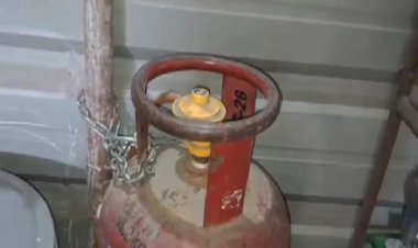 चौकीदार के घर चेन से बंधा गैस सिलेंडर चोरी, मास्क वाला चोर ले उड़ा