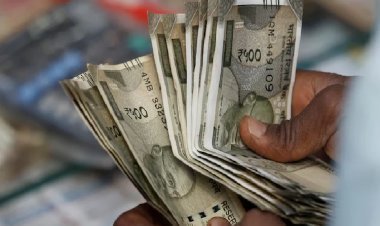 ईरान युद्ध का भयावह असर, रुपया अब तक के सबसे निचले स्तर पर, 93 के पार पहुंचा भाव