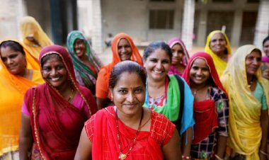 ''लाहजभार्थी'' से ''लीडर'' की भूमिका में पहुंचीं प्रदेश की महिलाएं, नारी शक्ति के दम पर बदली UP की तस्वीर