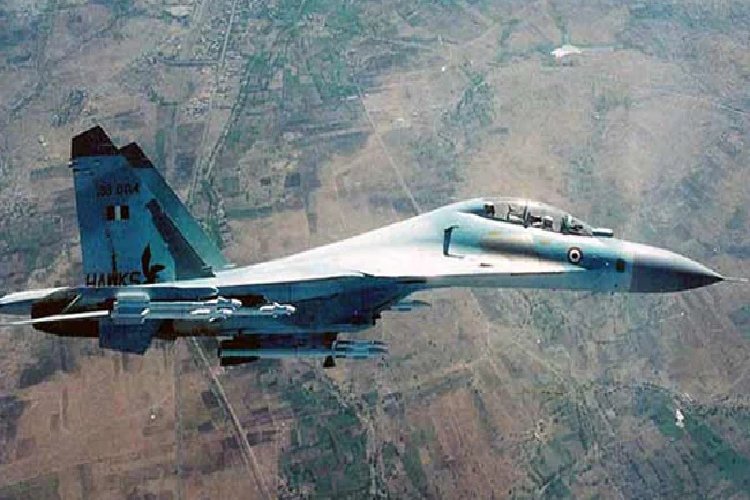 असम में सुखोई Su-30MKI फाइटर जेट का रडार संपर्क टूटा, वायुसेना ने शुरू की खोज