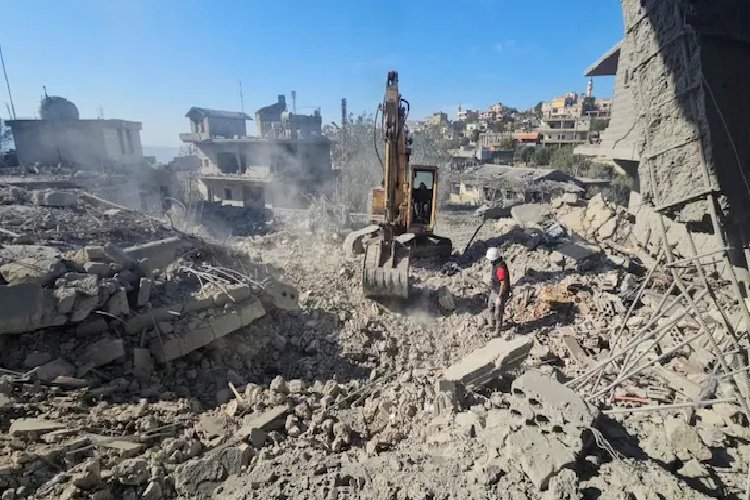 इज़रायल ने लेबनान पर गिराए रासायनिक बम, घरों, खेतों और नागरिक संरचनाओं को भारी तबाही हुई