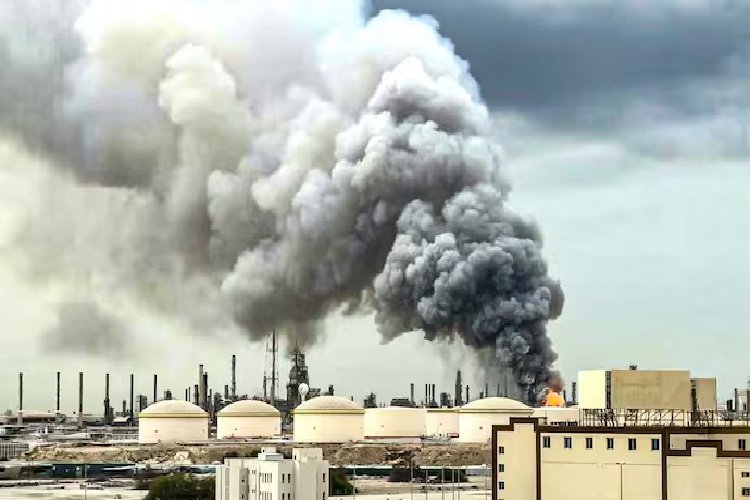 सऊदी, कतर के तेल पर ईरान का हमला भारत के लिए क्यों बुरी खबर है?