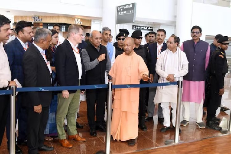 सीएम योगी जांची नोएडा एयरपोर्ट की सुरक्षा, 28 मार्च को पीएम मोदी करेंगे उद्धाटन