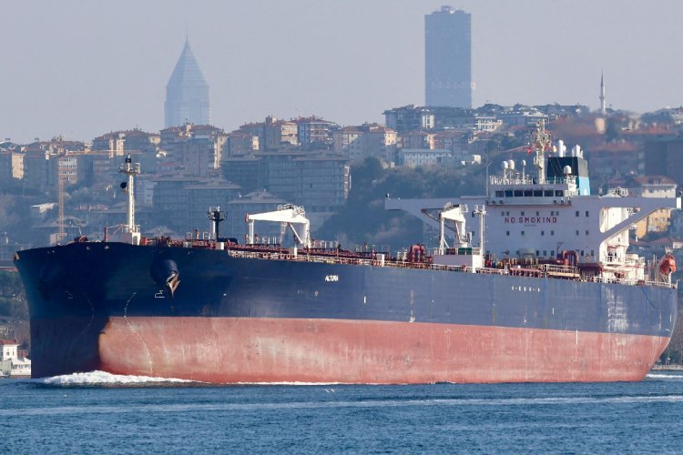 ब्लैक सी में रूसी टैंकर पर ड्रोन बोट से हमला, बढ़ता जा रहा युद्ध का दायरा, बीच में आया तुर्की!