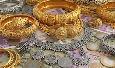 सोना-चांदी बाजार में जोरदार गिरावट! 10 ग्राम सोना ₹1,382 सस्ता, चांदी प्रति किलो ₹2,800 टूटी