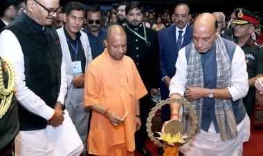 यूपी में सियासी हलचल तेज, योगी आदित्यनाथ से मुलाकात के बाद संगठन और मंत्रिमंडल विस्तार के संकेत, बड़े बदलाव की तैयारी