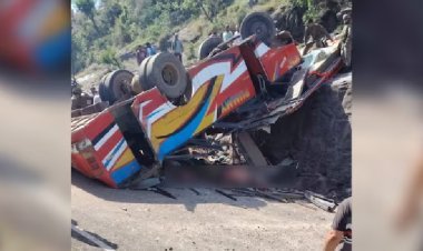 जम्मू-कश्मीर के उधमपुर में बस पलटने से 16 लोगों की मौत, बचाव अभियान जारी