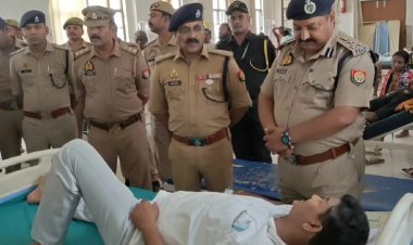 मऊ में सड़क दुर्घटना: तेज रफ्तार ट्रेलर ने पुलिस की गश्ती गाड़ी को पीछे से मारी टक्कर