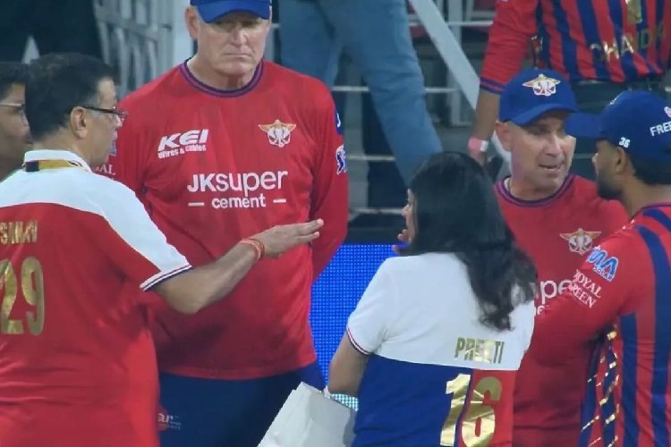 हार के बाद मैदान पर नाराज दिखे संजीव गोयनका, ऋषभ पंत से बातचीत का वीडियो वायरल