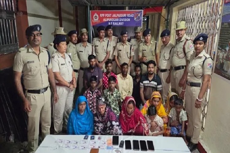 दिल्ली से बंगाल तक घुसपैठियों पर बड़ा एक्शन, 24 बांग्लादेशी गिरफ्तार, पूछताछ में बड़ा खुलासा