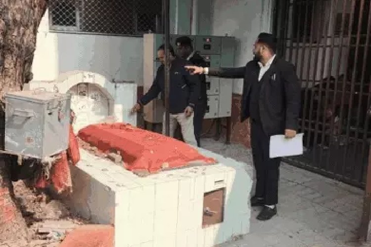 केजीएमयू कैंपस को साफ करने की मुहिम: 15 दिनों में हटेंगी 6 मजारें