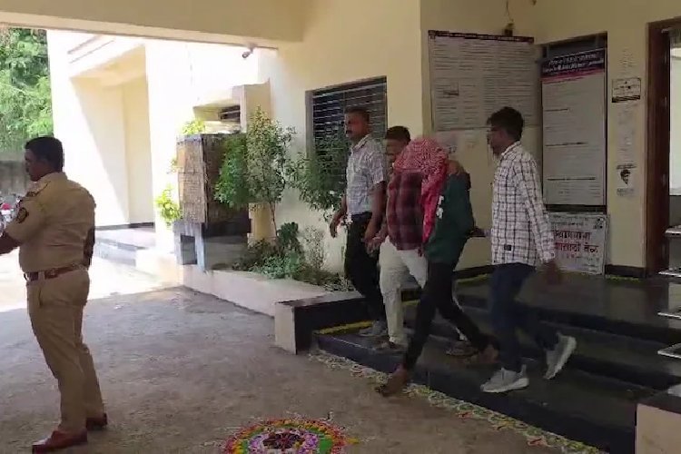 अमरावती में सैकड़ों नाबालिगों का यौन शोषण! मुंबई-पुणे ले जाकर बनाए 350 अश्लील वीडियो, आरोपी गिरफ्तार