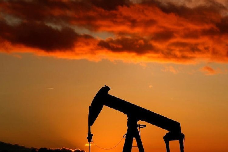 अमेरिका ने रूस-ईरान तेल पर छूट खत्म करने का फैसला किया, ट्रंप के करीबी मंत्री बोले- अब और नहीं