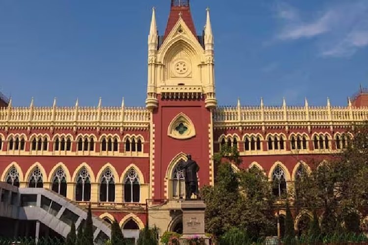 कलकत्ता हाईकोर्ट ने चुनाव आयोग के 800 टीएमसी कार्यकर्ताओं को गिरफ्तार करने के कदम पर रोक लगा दी