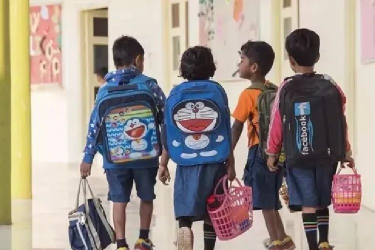 योगी सरकार का बड़ा एक्शन: अब ‘एक भी बच्चा स्कूल से बाहर नहीं रहेगा’, 1 मई से चलेगा विशेष नामांकन अभियान