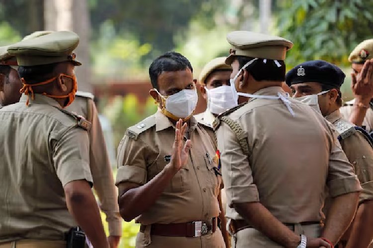 केरल पुलिस ने सेक्स रैकेट का भंडाफोड़ किया, दो बांग्लादेशी महिलाओं को अवैध रूप से रहने के आरोप में गिरफ्तार किया