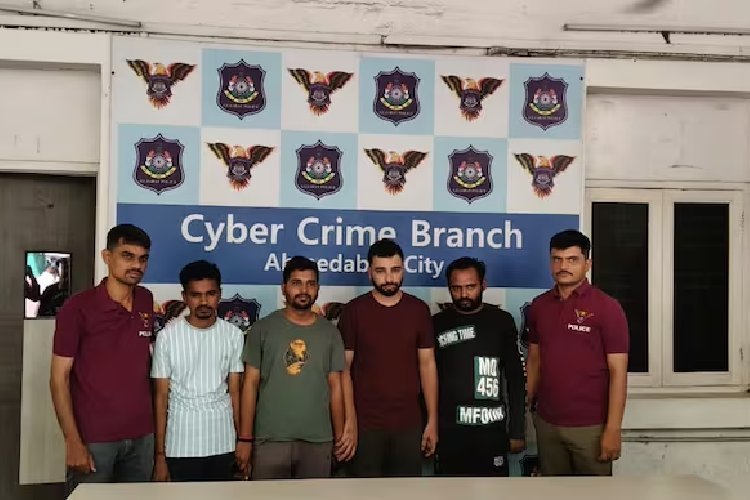 कोई OTP नहीं, कोई समस्या नहीं: अहमदाबाद गैंग ने Aadhaar चेक को बायपास करने के लिए AI डीपफेक का किया इस्तेमाल