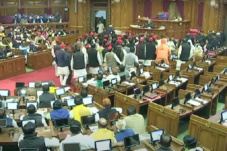 UP विधानसभा में महिला सशक्तिकरण पर विशेष सत्र संपन्न, निंदा प्रस्ताव पारित