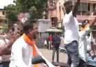 कोलकाता में जश्न का माहौल, ममता बनर्जी के घर के बाहर BJP कार्यकर्ताओं ने लगाए नारे
