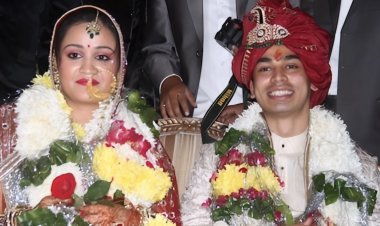 Prateek Aparna Wedding Photo : प्रतीक यादव-अपर्णा की शादी की ये यादगार तस्वीरें? खुशियों से झूम उठा था पूरा यादव परिवार, दावत में छाए थे सैफई के मशहूर 
