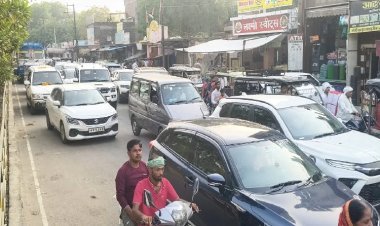 पीएम मोदी की ईंधन बचत अपील के बीच BJP नेता का 100 गाड़ियों वाला काफिला पड़ा भारी, पार्टी ने जिलाध्यक्ष पद से हटाया