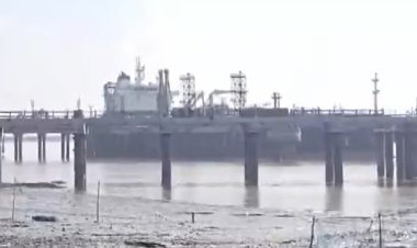 गैस संकट के बीच राहत भरी खबर: 20 हजार टन LPG लेकर कांडला पोर्ट पहुंचा जहाज 'सिमी'