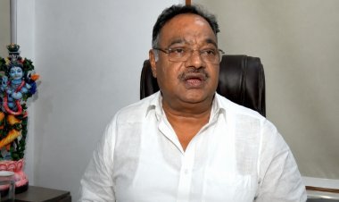 बीजेपी प्रदेश अध्यक्ष समिक भट्टाचार्य का विवादित बयान, कहा बाबर, अकबर, हुमायूं और शाहजहां बंगाल में अस्तित्व समाप्त