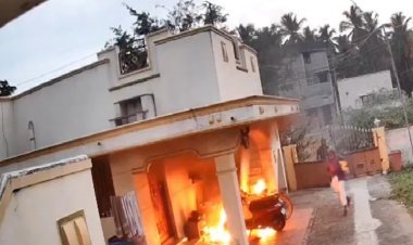ब्रेकअप के बाद बदला! पूर्व प्रेमी ने प्रेमिका के घर पर फेंके पेट्रोल बम