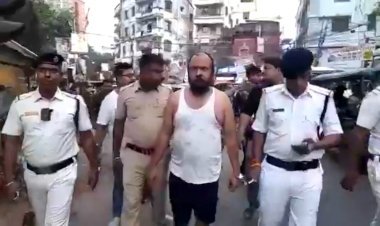 बड़ा भाई के नाम से जाना जाता था TMC का गुंडा शमीम अहमद, पुलिस ने बनियान में गिरफ्तार कर निकाली परेड, बमबाजी और वसूली का आरोप