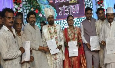 अनोखी पहल: महाराष्ट्र में शादी के दिन दूल्हे ने पूरे गांव का कराया बीमा