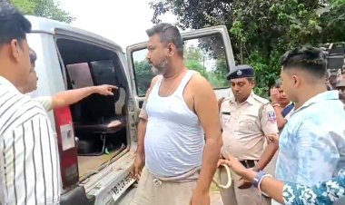 TMC के गुंडों का निकला भौकाल, सड़क पर बिना कपड़े दौड़ाया 'बोनी डॉन', तस्वीर देखकर उड़े अभिषेक के होश