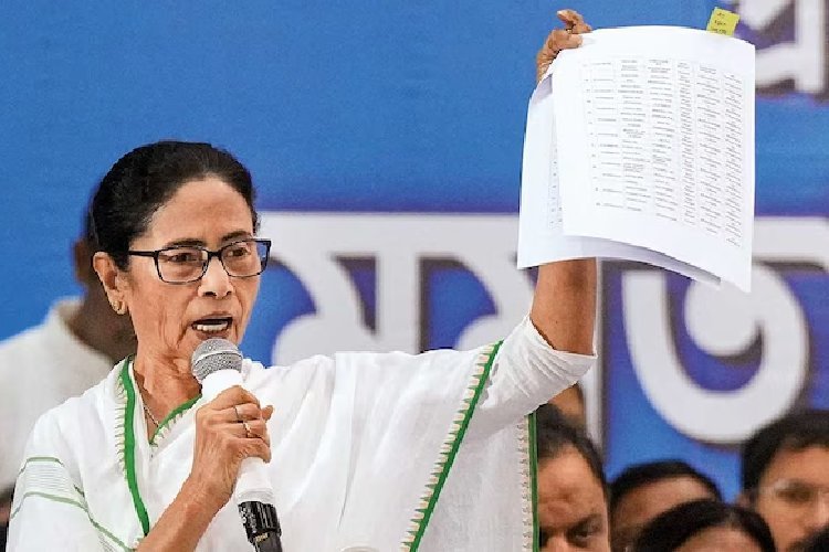 ममता बनर्जी ने चुनाव हारने के बाद दिए बड़े बयान, इस्तीफा देने से साफ इनकार
