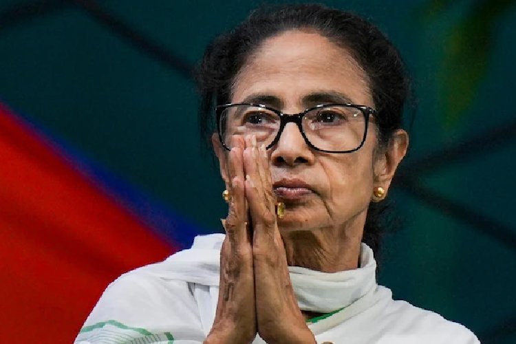ममता की नई X बायो ने दिया राजनीतिक संदेश, 'पूर्व' शब्द नहीं लगाया
