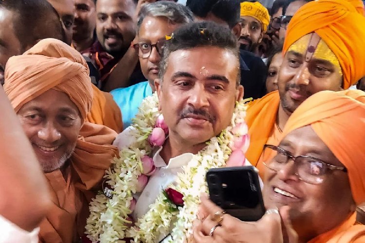 सुवेंदु अधिकारी ने बीजेपी कार्यकर्ताओं को 