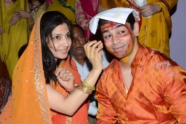 प्रतीक अपर्णा की लव स्टोरी हेट स्टोरी में कैसे बदली? 2011 में डिंपल के साथ हल्दी वाली तस्वीर वायरल!