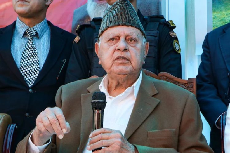 RSS नेता के पाकिस्तान से बातचीत वाले बयान पर फारूक अब्दुल्ला का तीखा पलटवार