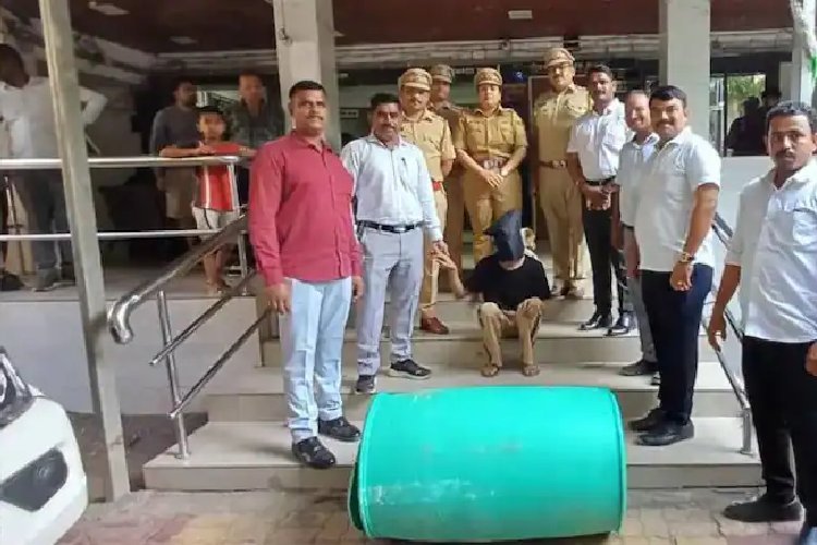 ठाणे में प्रेमी की क्रूर हत्या, हरे ड्रम में भरकर नाले में फेंका शव
