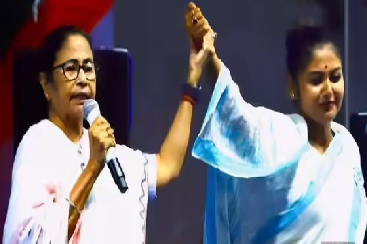 सायोनी घोष का ताजा विवादित बयान... TMC में आक्रामक तेवर जारी