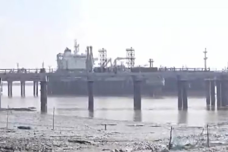गैस संकट के बीच राहत भरी खबर: 20 हजार टन LPG लेकर कांडला पोर्ट पहुंचा जहाज 'सिमी'