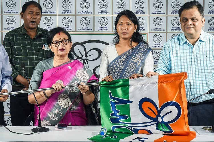 ''राजनीति में आती ही नहीं... अब पछता रही हूं'', चुनाव हारकर रेलवे जॉब भी गंवाई, एशियन गेम्स गोल्ड विजेता स्वप्ना बर्मन को पछतावा