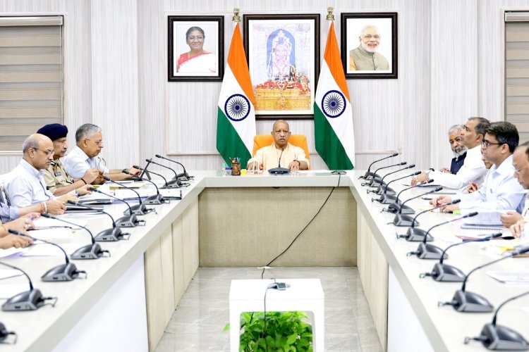 स्टंटबाजी, नशे में ड्राइविंग और ओवरलोडिंग पर सख्त कार्रवाई, CM योगी का सड़क सुरक्षा को लेकर सख्त निर्देश